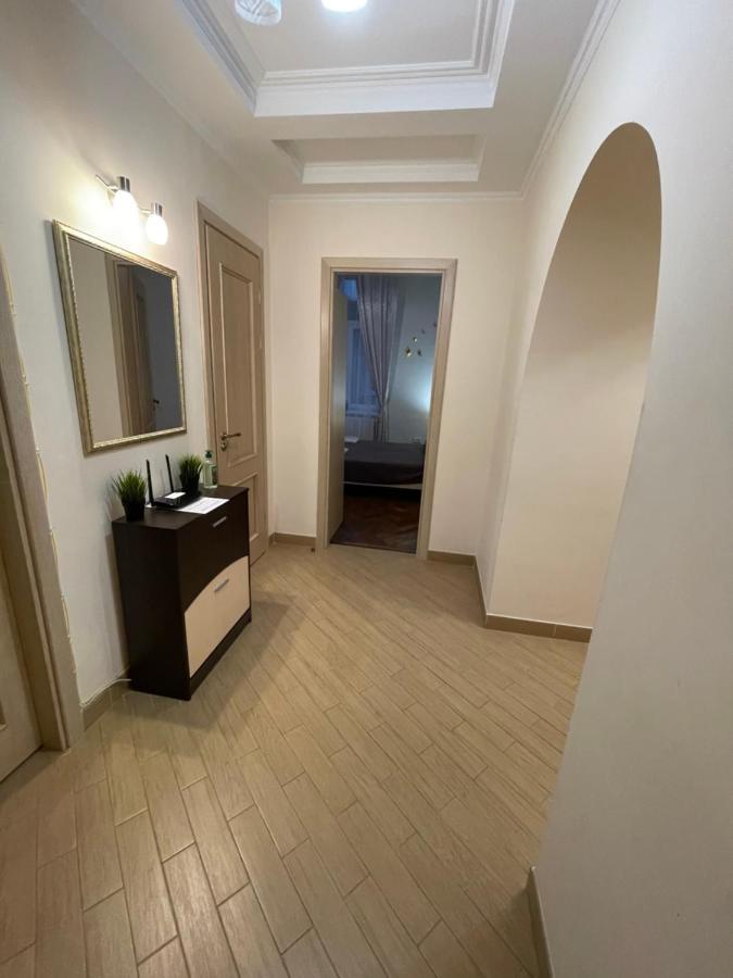 3 Rooms Apartments In The City Centr إلفيف المظهر الخارجي الصورة