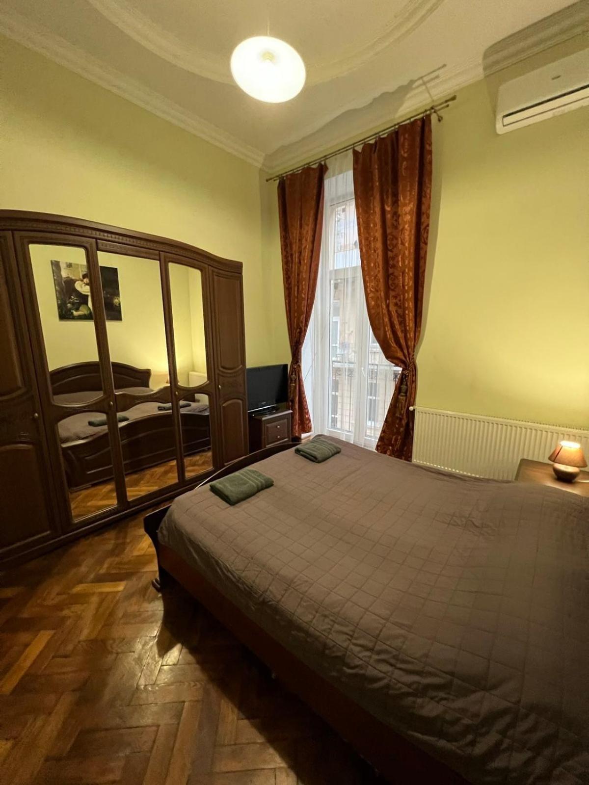 3 Rooms Apartments In The City Centr إلفيف المظهر الخارجي الصورة