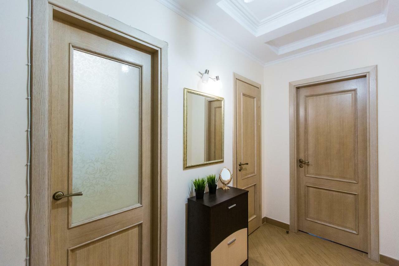 3 Rooms Apartments In The City Centr إلفيف المظهر الخارجي الصورة