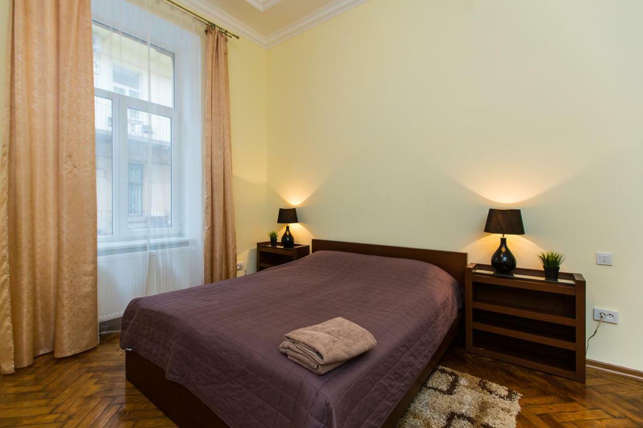3 Rooms Apartments In The City Centr إلفيف المظهر الخارجي الصورة